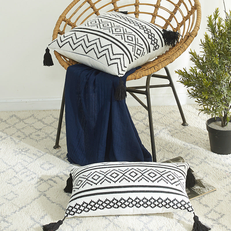 Cuscino geometrico con nappine