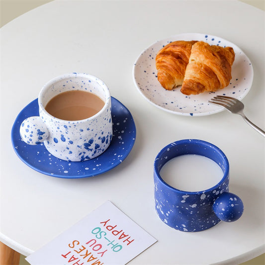 Tazza e piattino blu