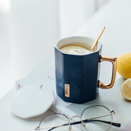 Tazza di ceramica nordica