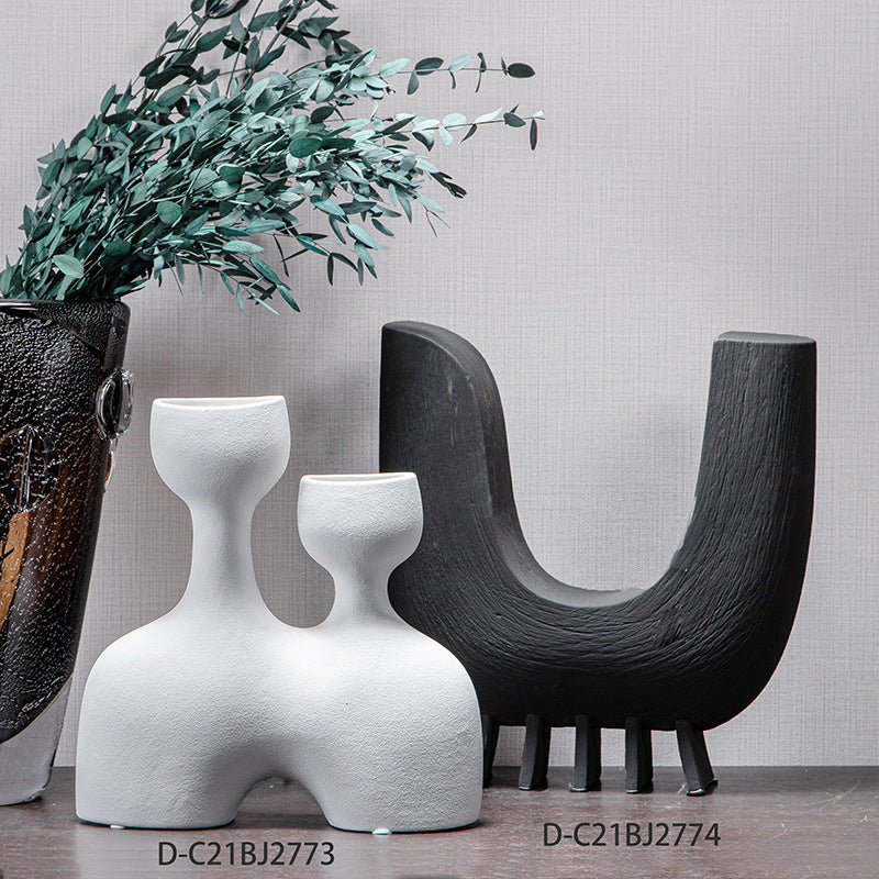 Ornamento ceramica bianco forme geometriche