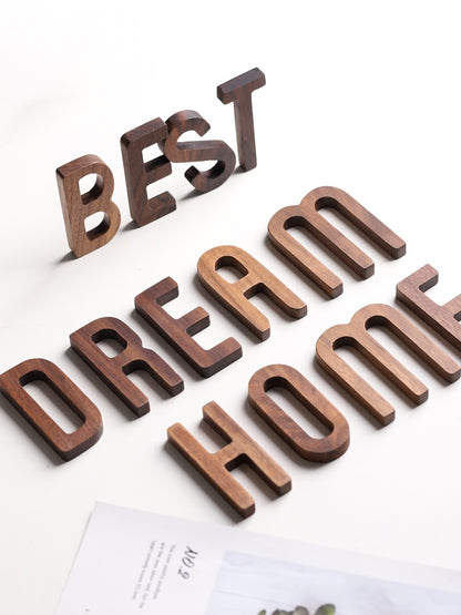Decorazione in noce