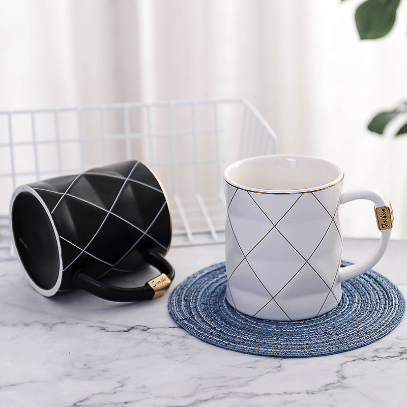 Tazza geometrica da caffè