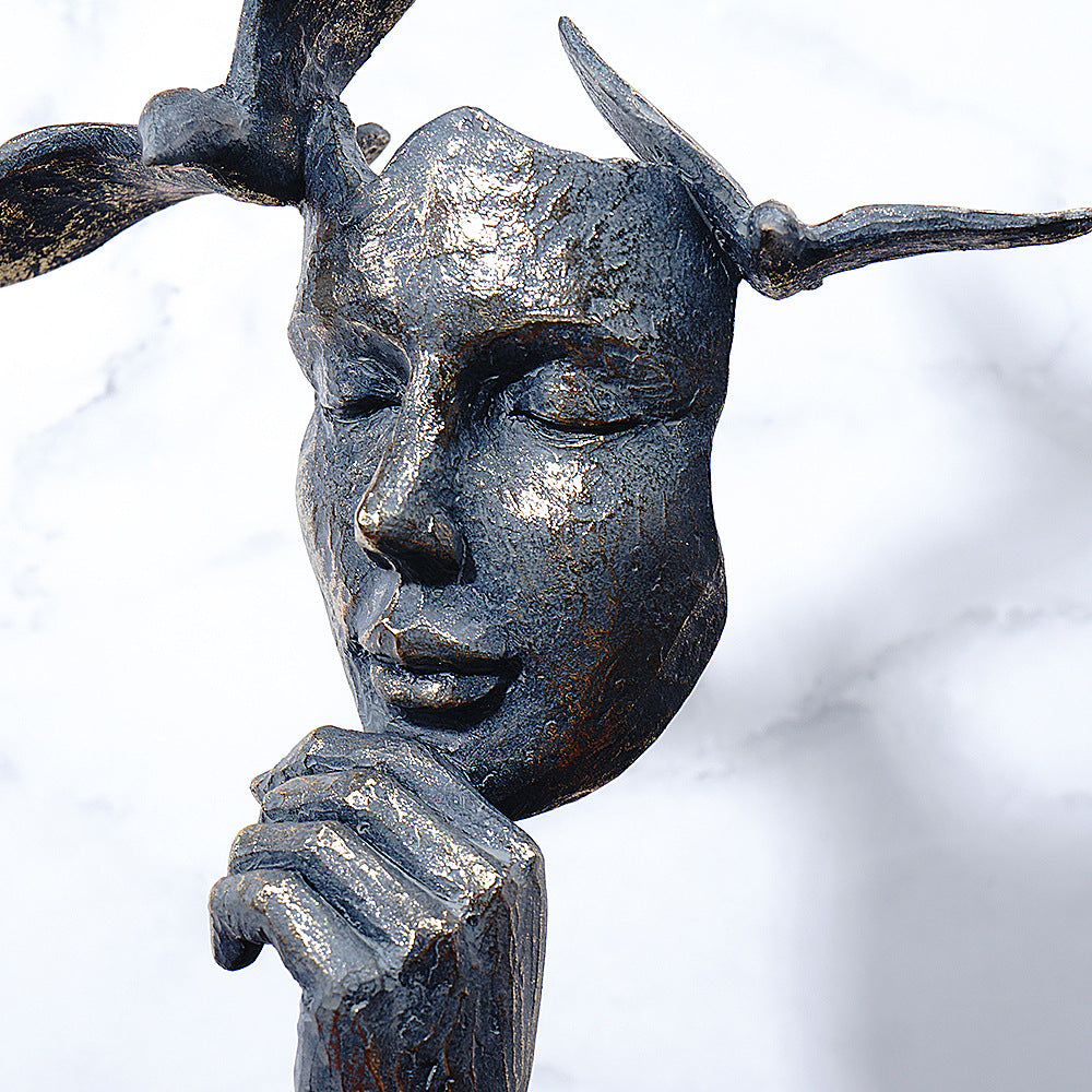 Statuetta astratta