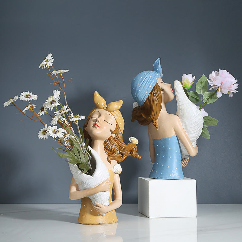 Figura Ragazza con Bouquet