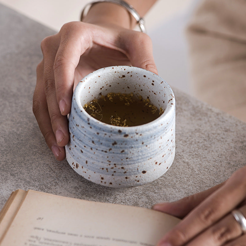 Tazza in ceramica nordica