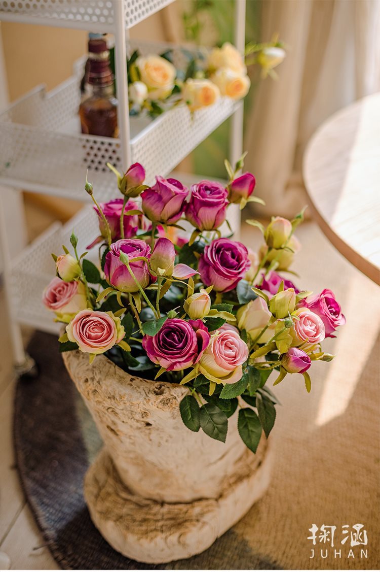Decorazione fiori rosa retrò