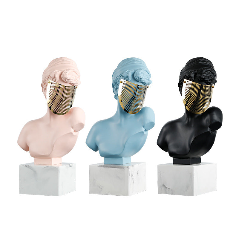 Scultura astratta ragazza