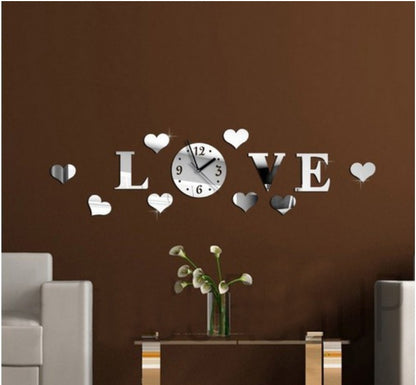 Orologio da parete LOVE e cuori