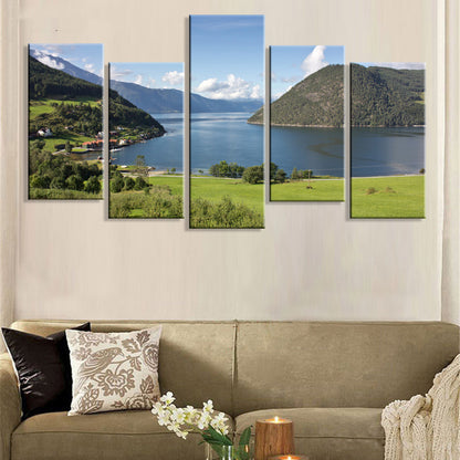 Quadro su tela Lago di montagna al tramonto