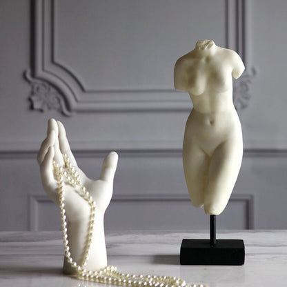 Statuetta bianca resina
