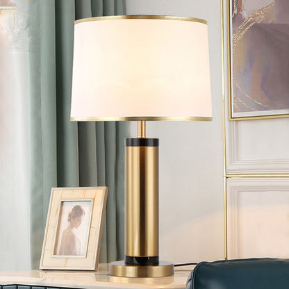 Lampada comodino nordica