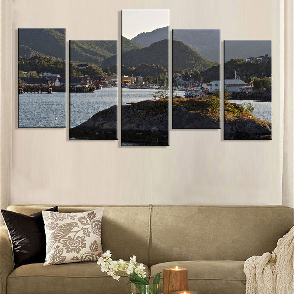Quadro su tela Lago di montagna al tramonto