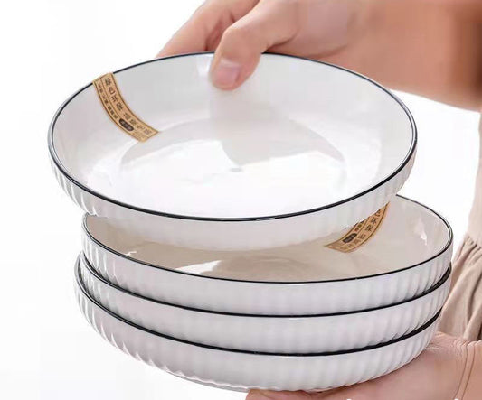 Piatto ceramica in stile nordico