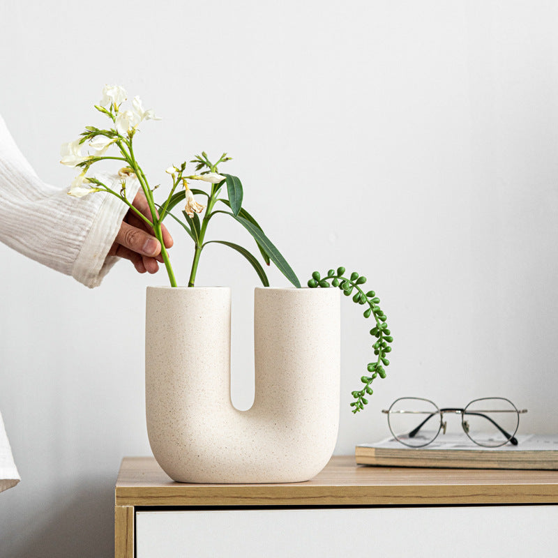 Vaso astratto per ufficio
