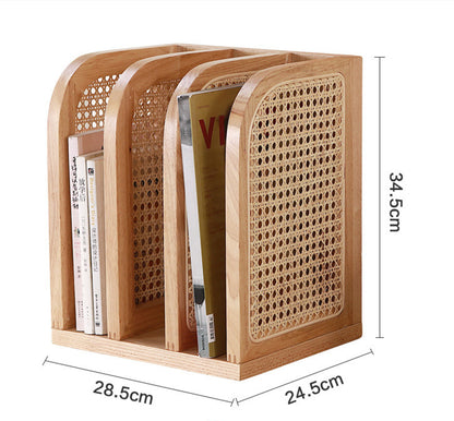 Libreria in legno e rattan