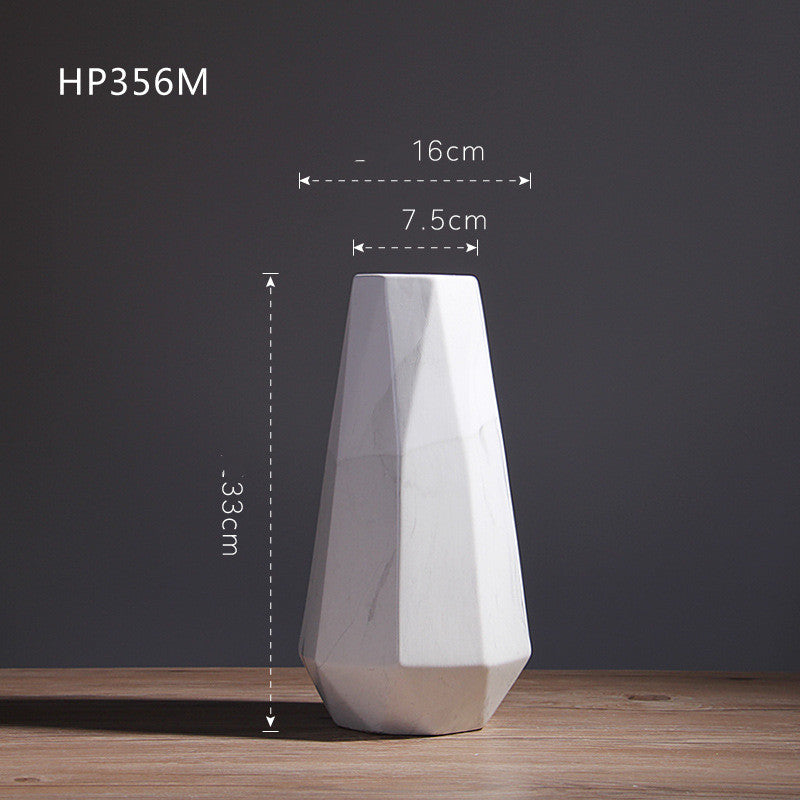 Vaso alto bianco geometrico