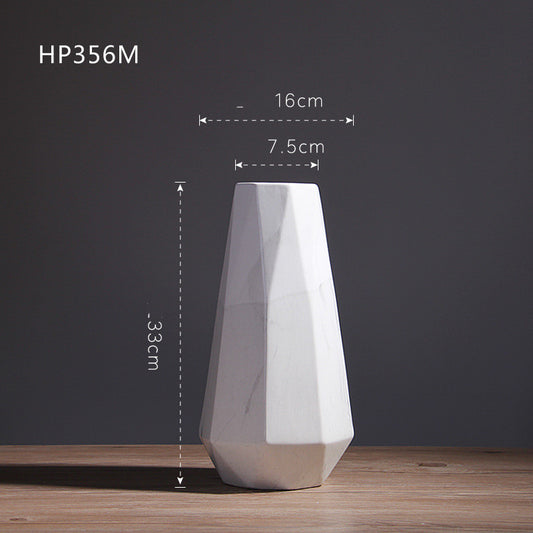 Vaso alto bianco geometrico