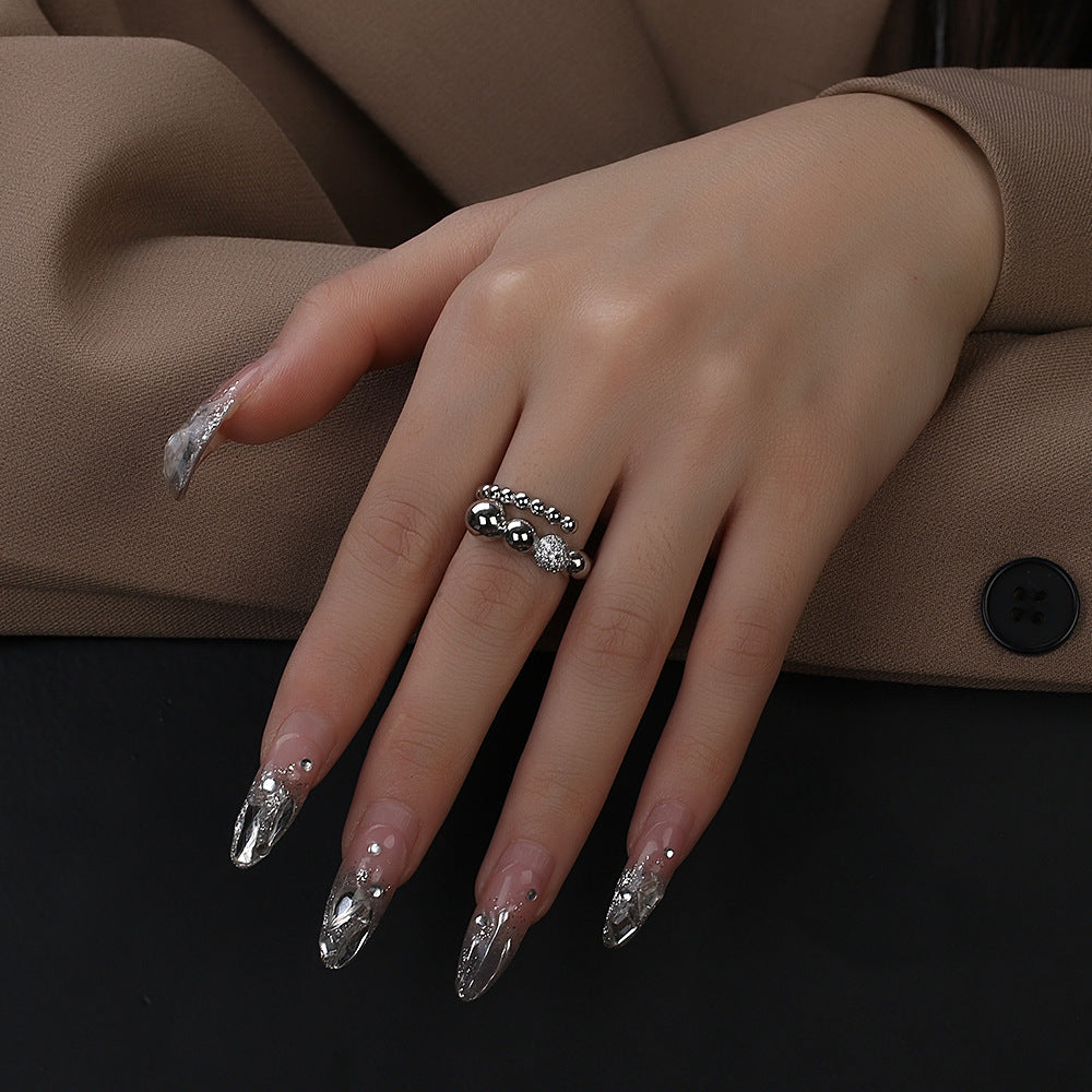 Anello con zirconi