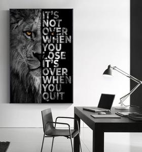 Quadro su tela Leone grigio profilo testo perseveranza