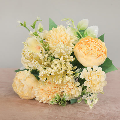 Mazzo di rose artificiali