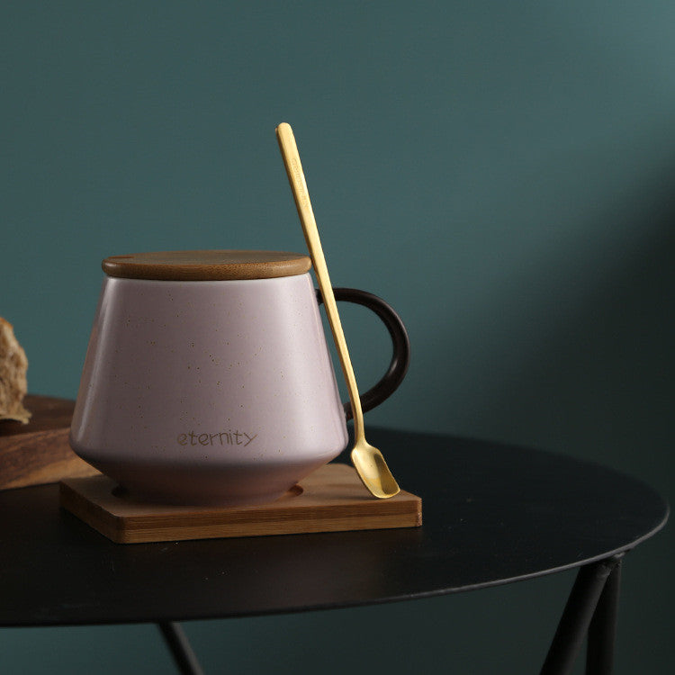 Tazza ceramica Nordica con coperchio