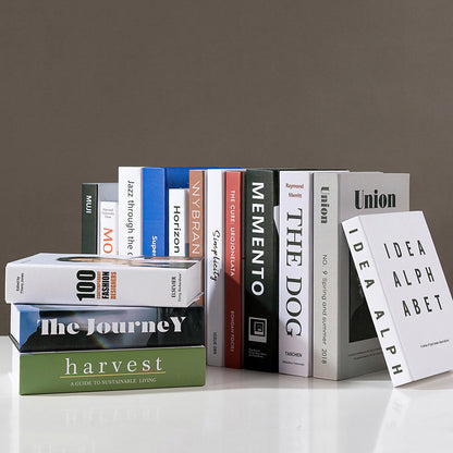 Libri decorativi finti