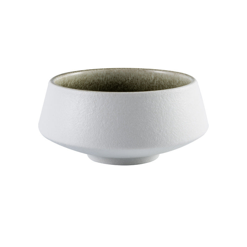 Ciotola ceramica nordica con piedi
