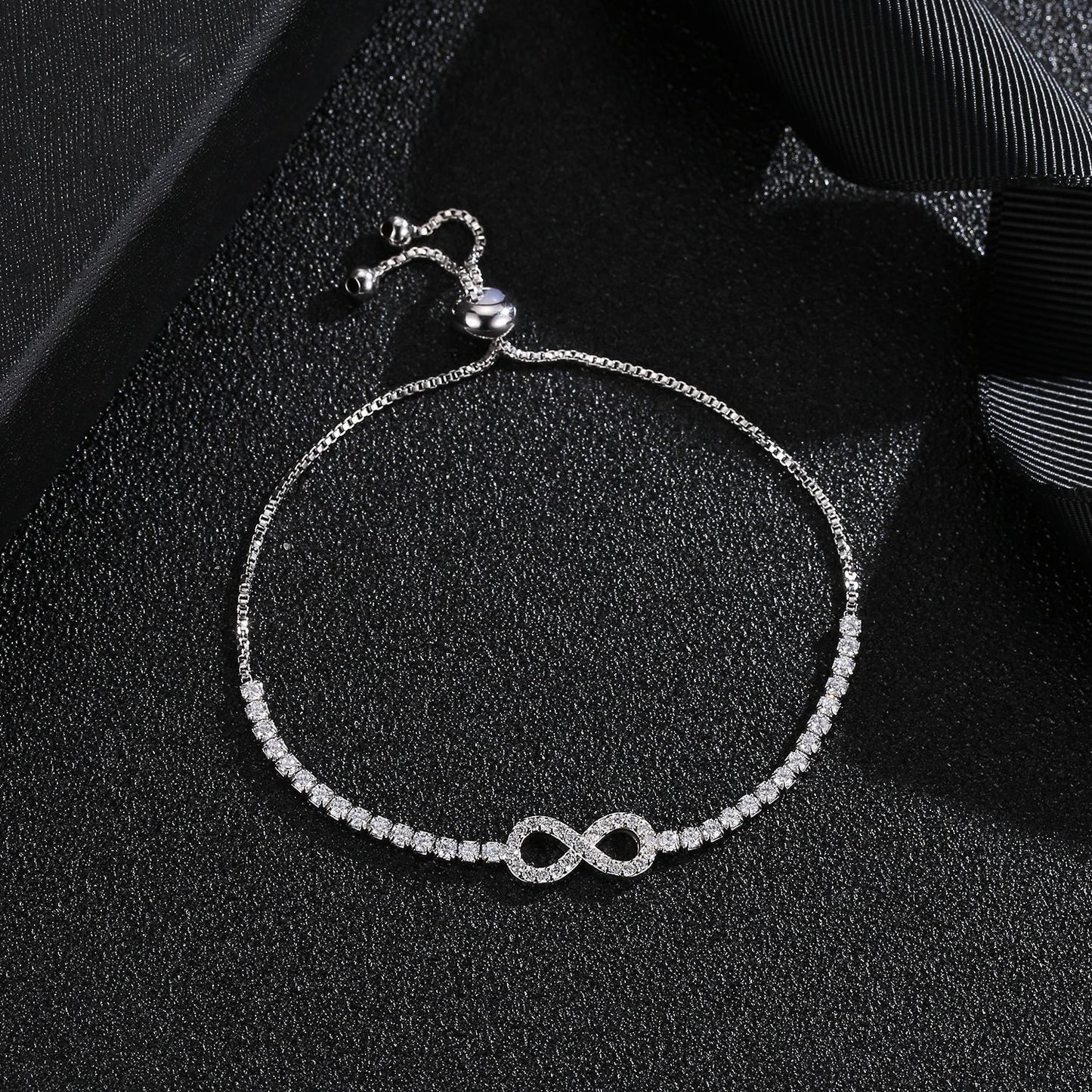 Bracciale Infinito Stellato