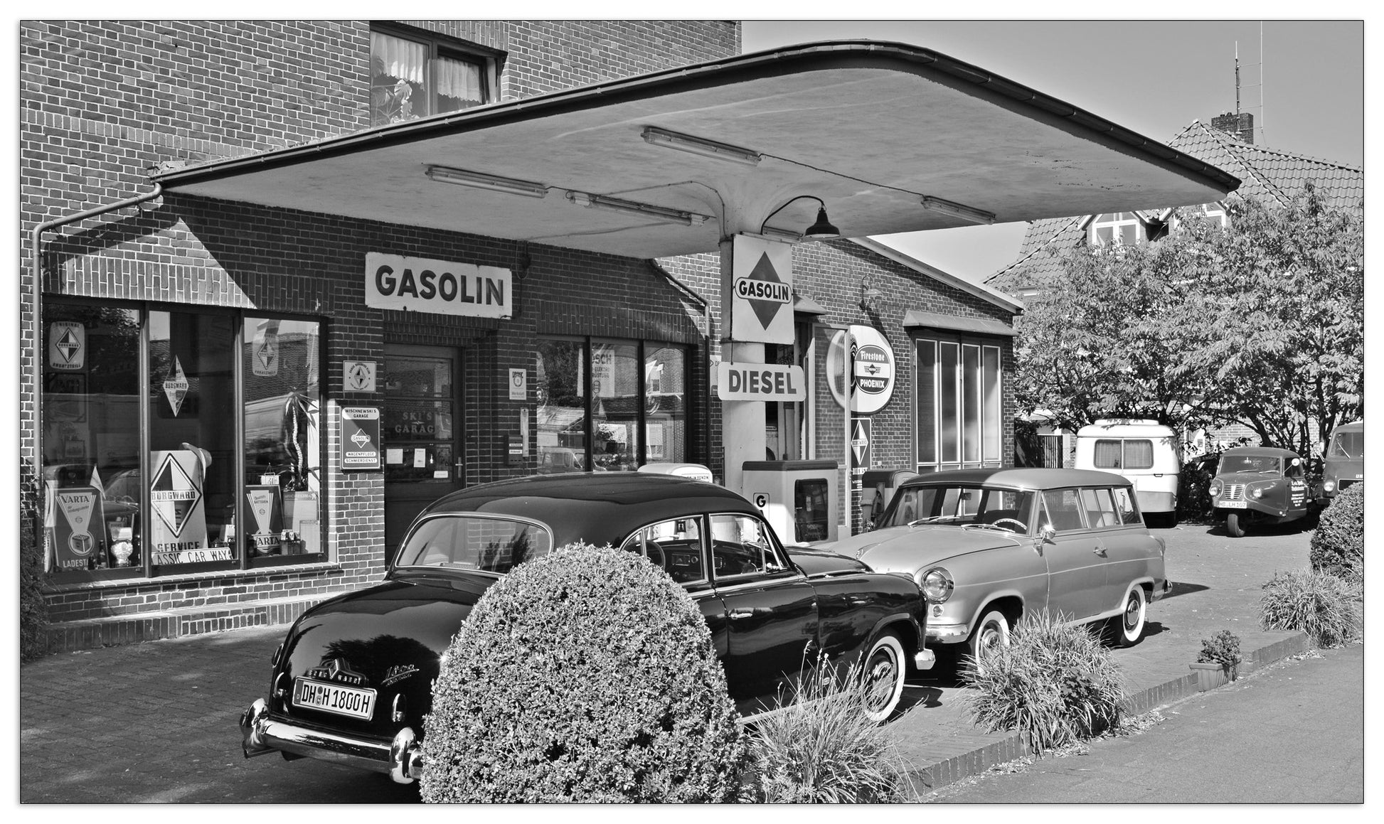 Petrol Stations cm 120x70