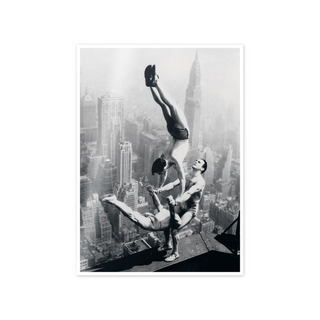 Acrobats at the Empire State Building - cm 52x72 - Adesivo da Muro