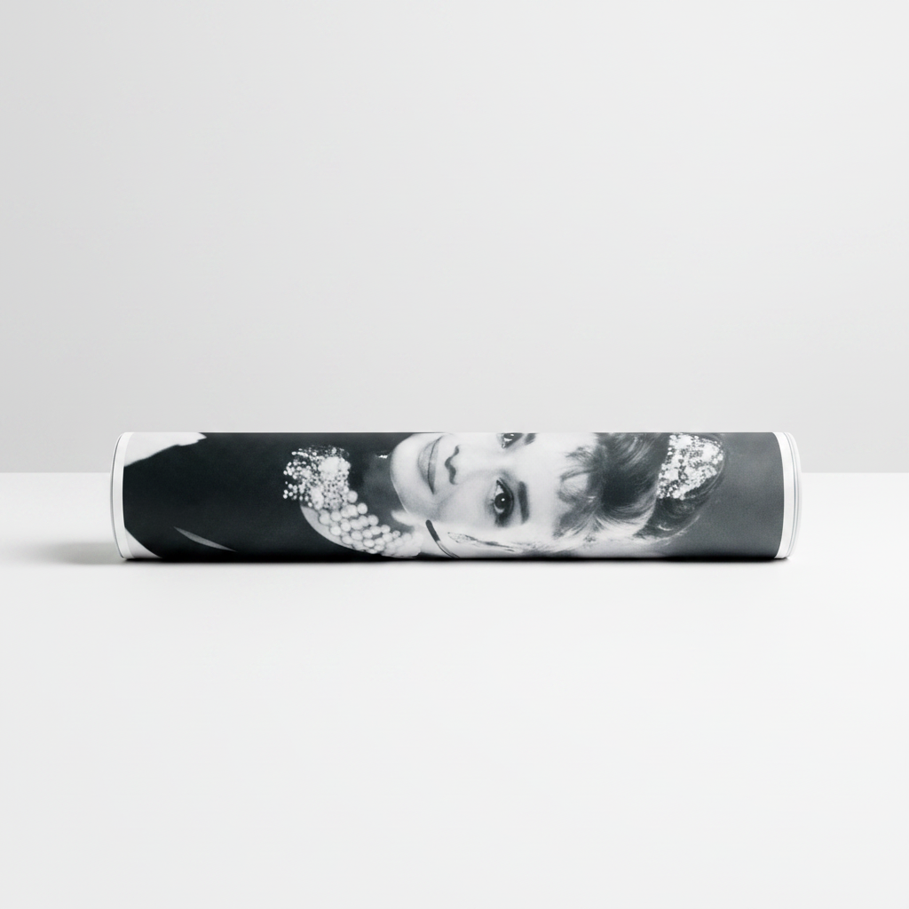Homage to Audrey - Colazione da Tiffany - cm 52x72 - Poster
