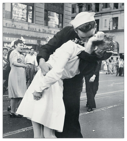 Kissing The War Goodbye cm 50x55