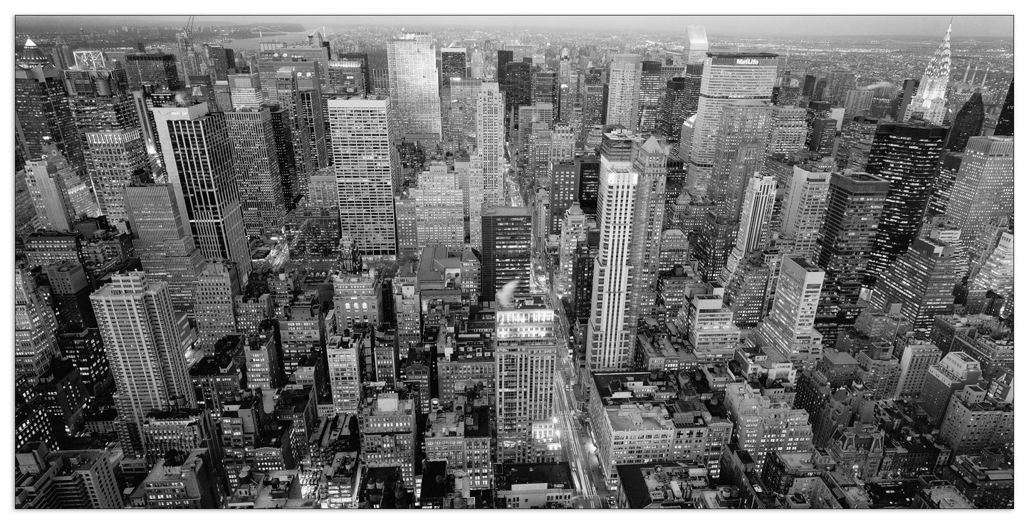 Looking Up Fifth Avenue cm 87x43