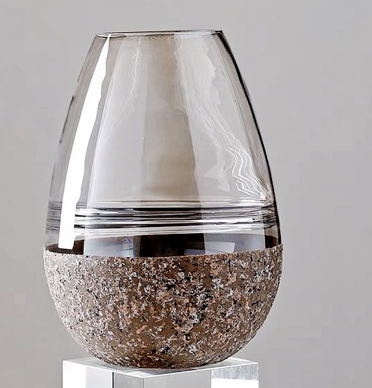 Vaso di vetro lineare