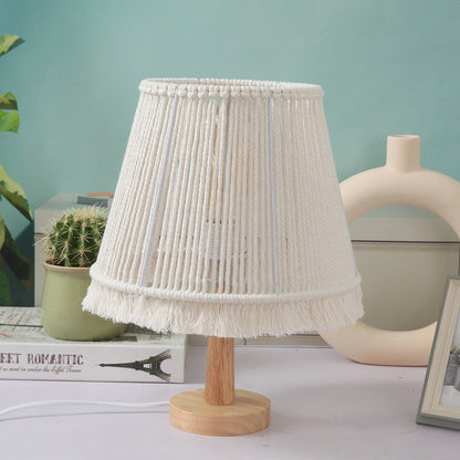 Lampada da comodino intrecciata