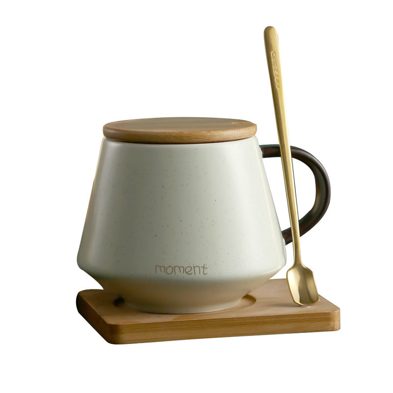Tazza ceramica Nordica con coperchio