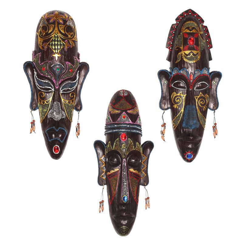 Maschera africana resina