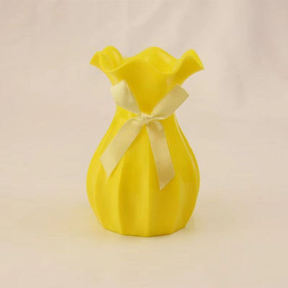 Vaso con fiori secchi