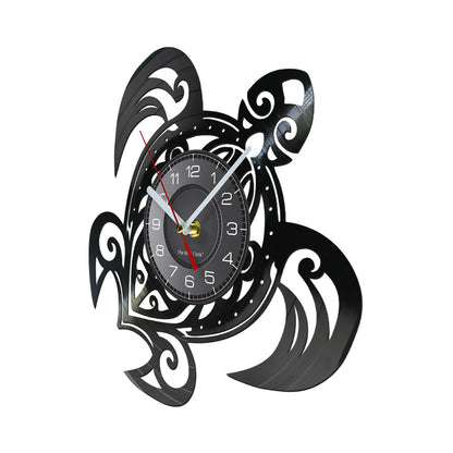 Orologio da parete Draghi e spirali ornate
