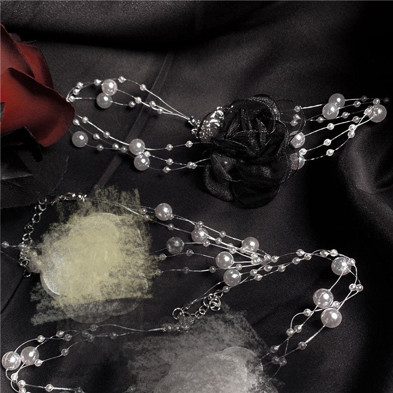 Collana rose tema francese retrò