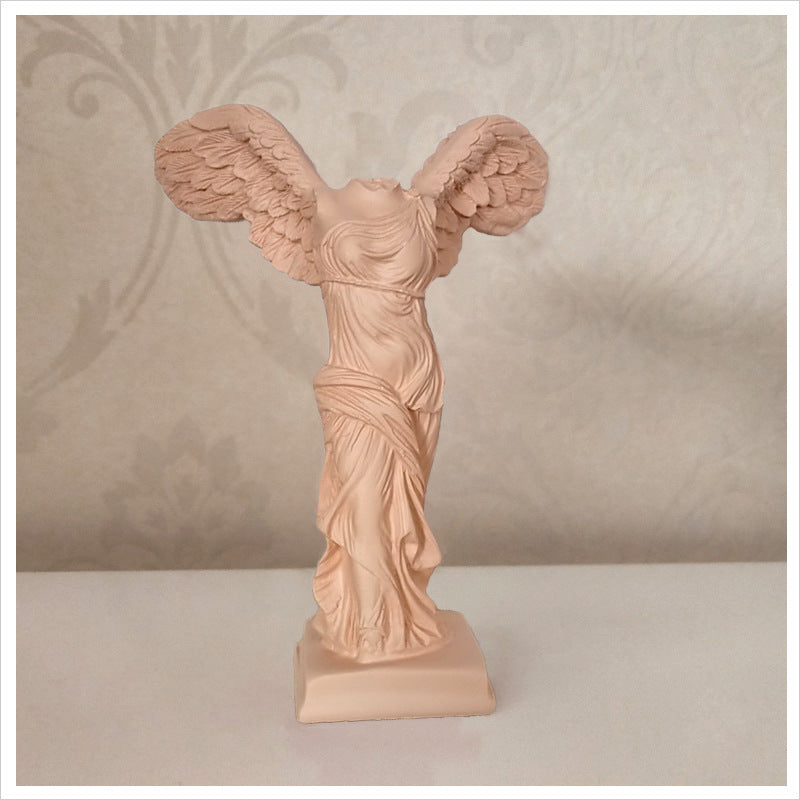 Statuetta della Vittoria in stile nordico