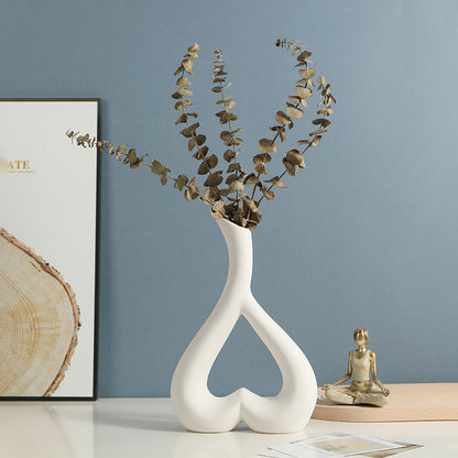 Vaso in ceramica cuore traforato