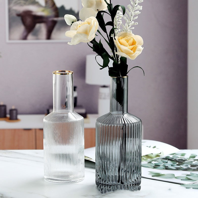 Vaso in vetro righe verticali nordico
