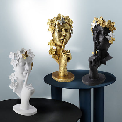 Scultura astratta moderna