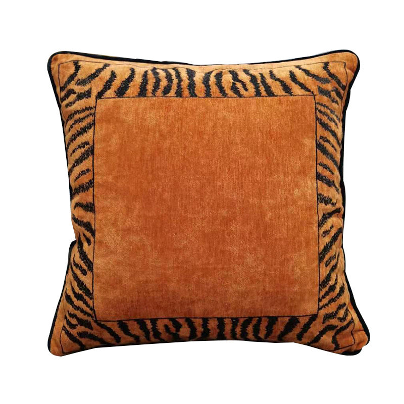 Coperta divano ricamata