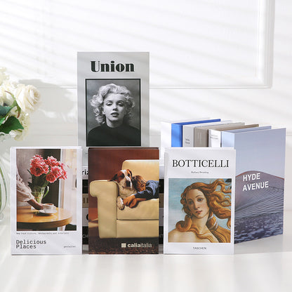 Finti libri decorativi