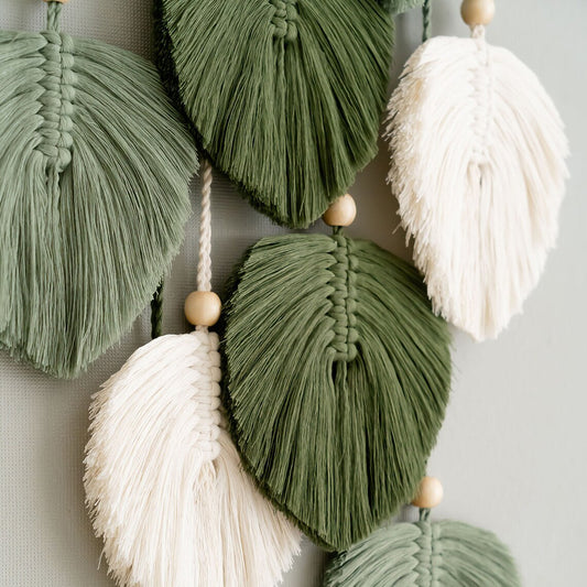Arazzo Mobile macramé foglie verde e bianco