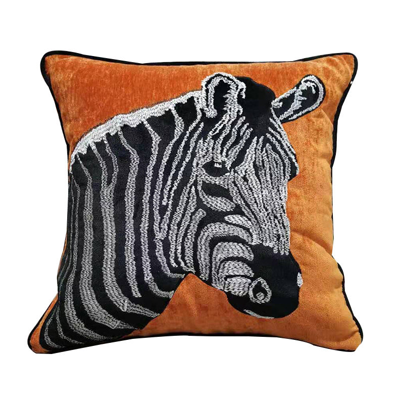 Coperta divano ricamata