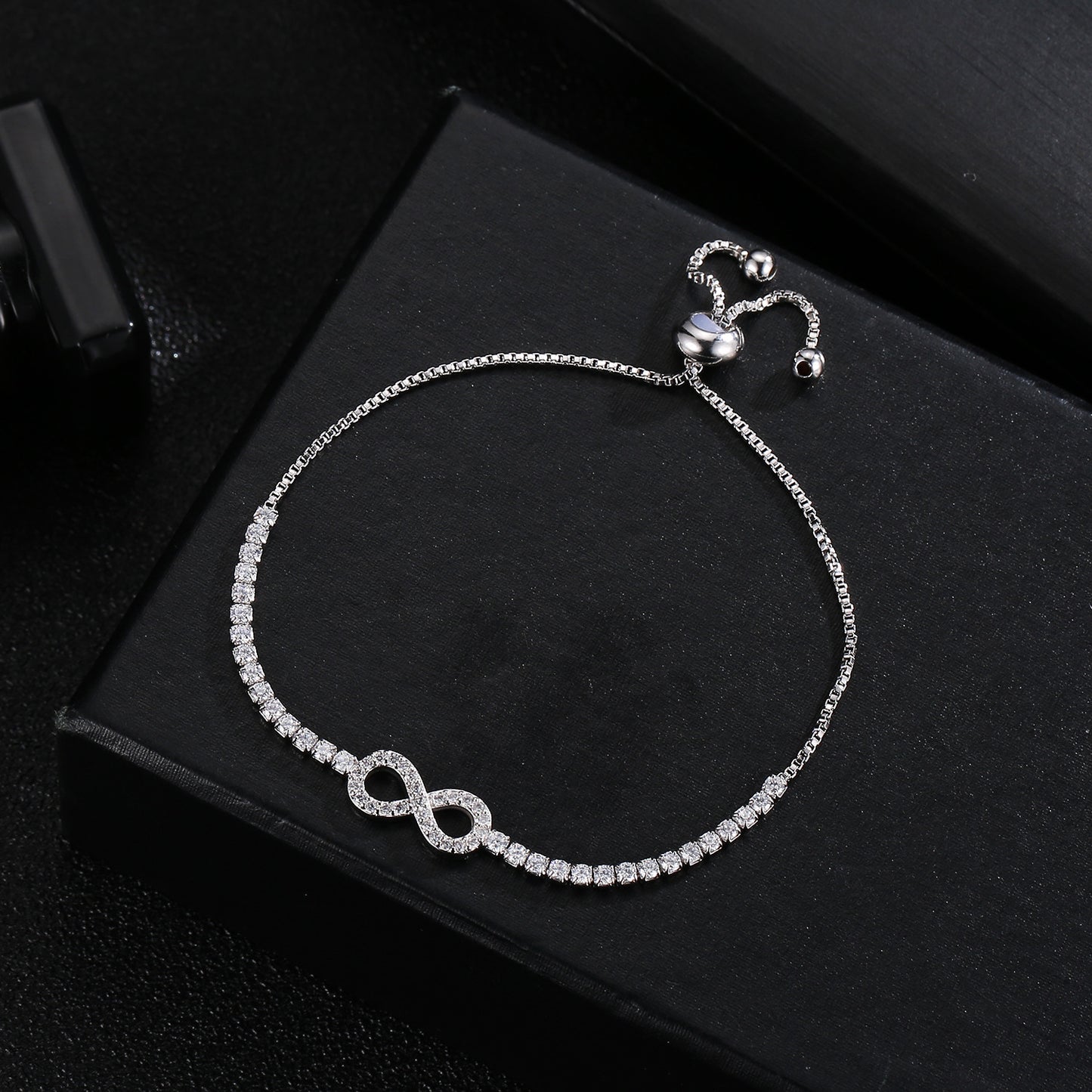 Bracciale Infinito Stellato