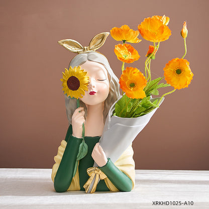 Figurina donna moderna